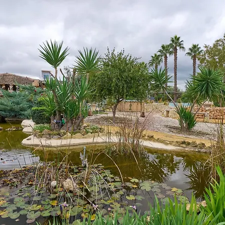 Villa Santa Ana En *